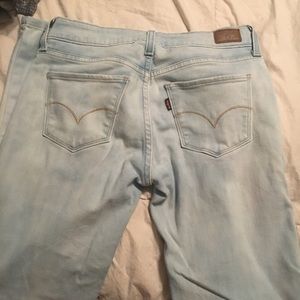 Levi jeans